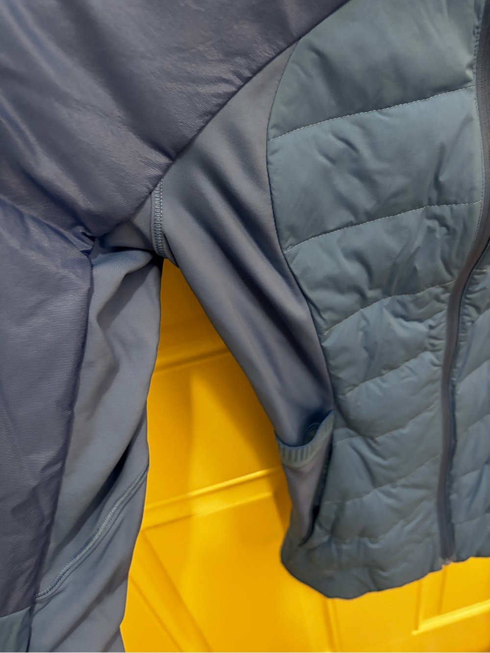 lululemon athletica Two-Tone Quilted Hooded Puffer Jacket - Blue - Picture 5 of 6